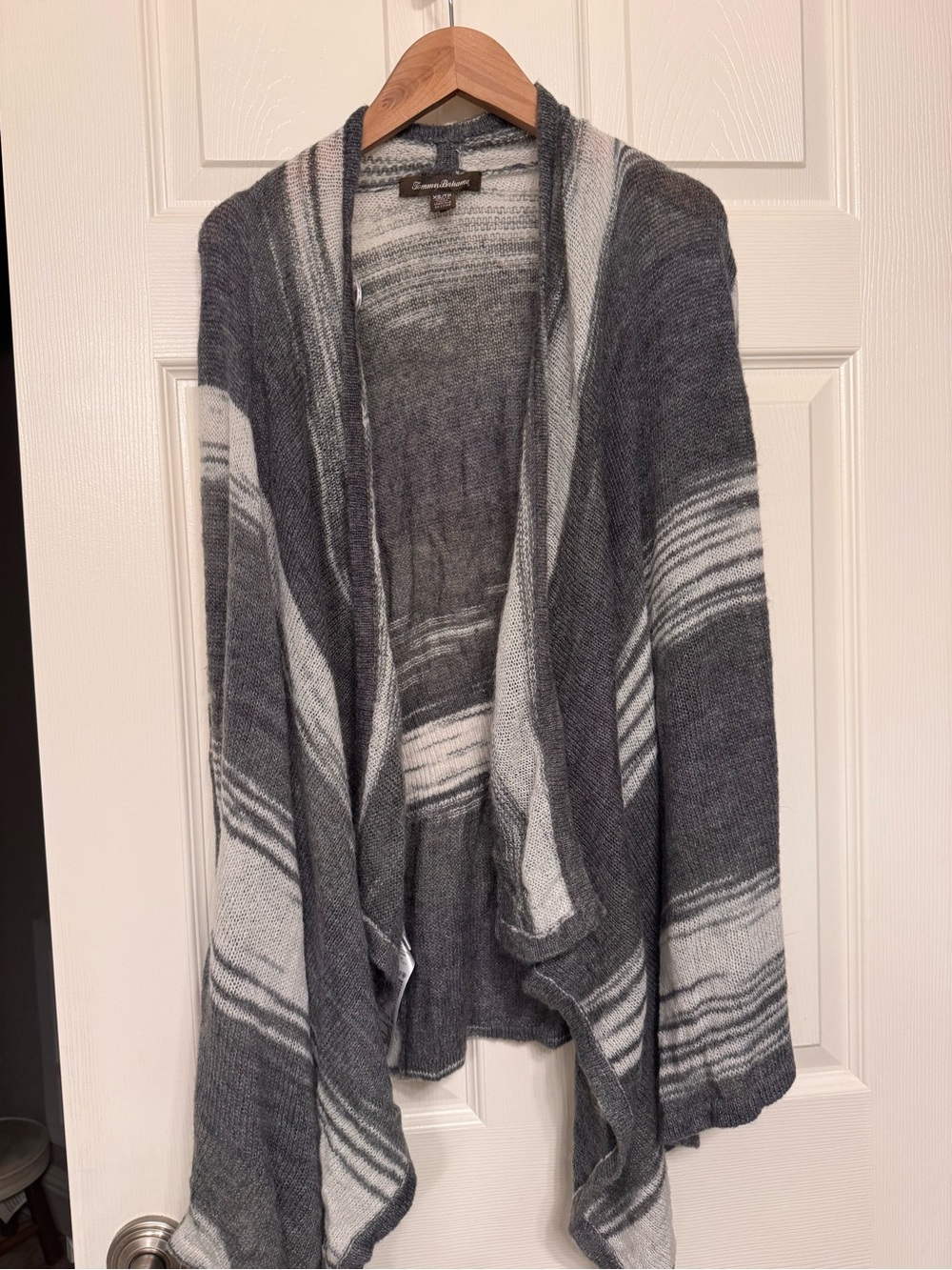Tommy Bahama Gray & Cream Draped Open-Front Cardigan